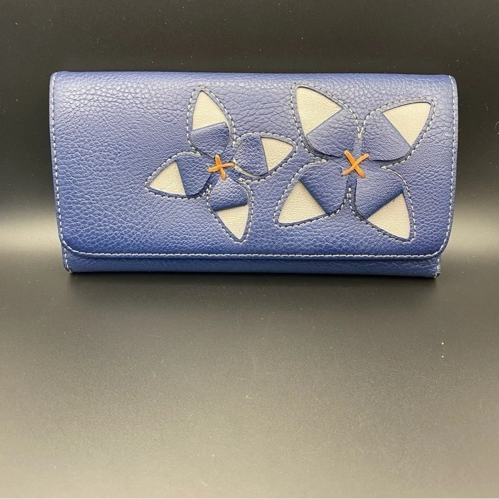 Relic by Fossil Leather Wallet - Picture 2 of 9
